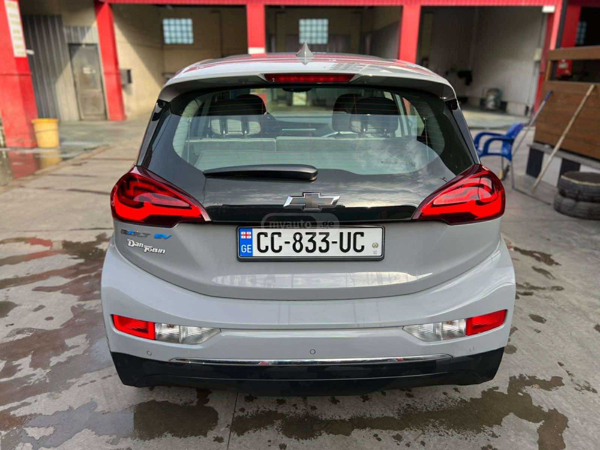 Chevrolet Bolt EV - фото 11