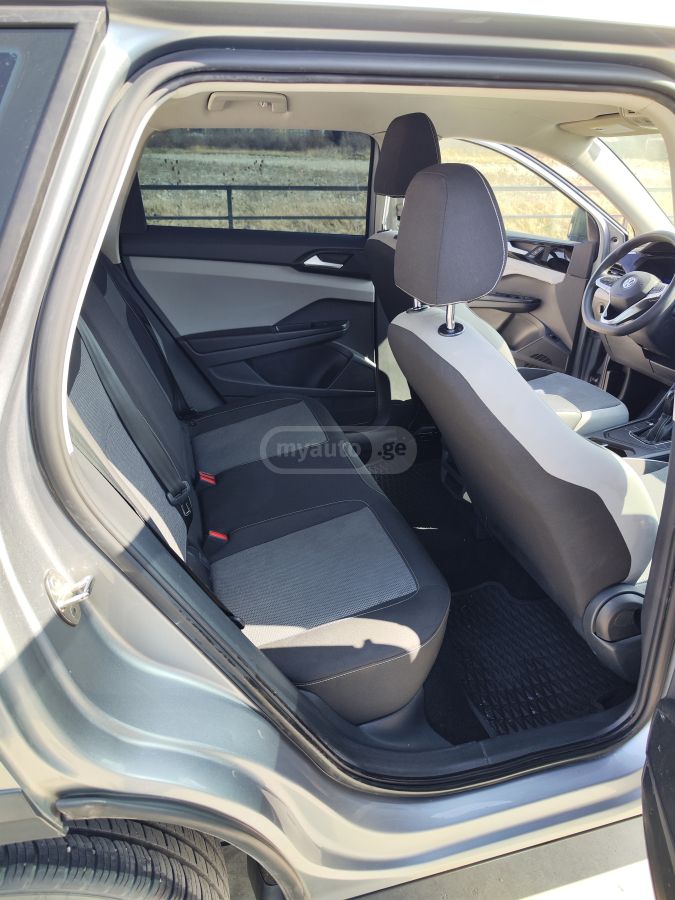 Volkswagen Taos - фото 9