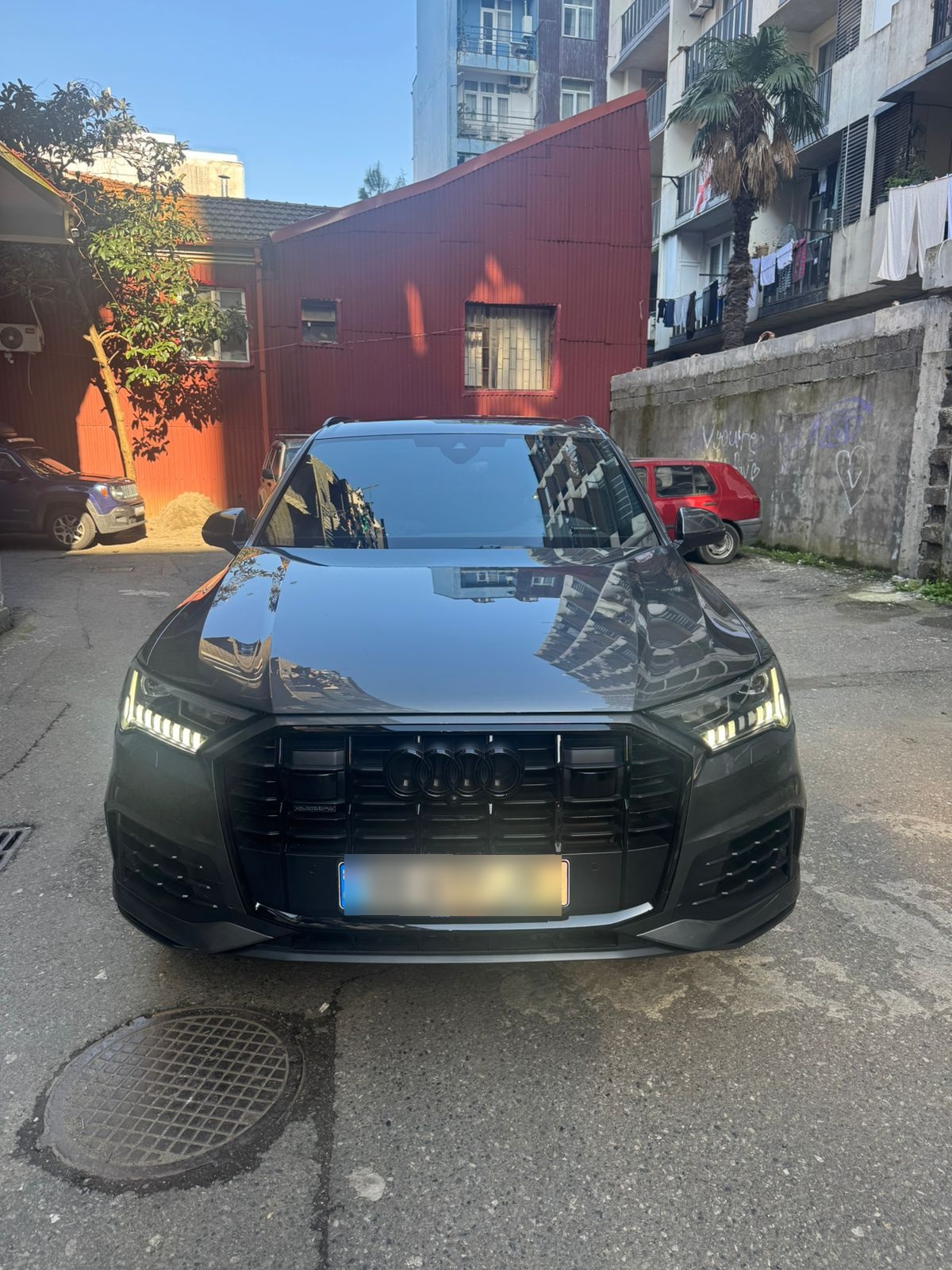 Audi Q7 2023 — фото 2 купить в Москве