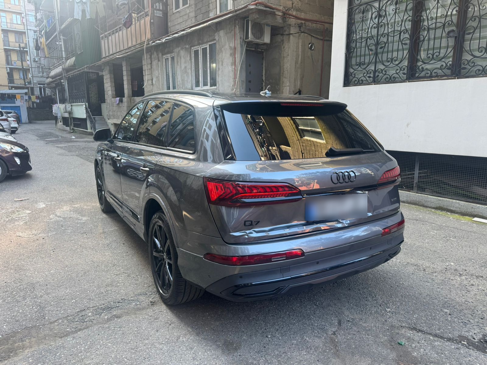 Audi Q7 2023 — фото 6 купить в Москве