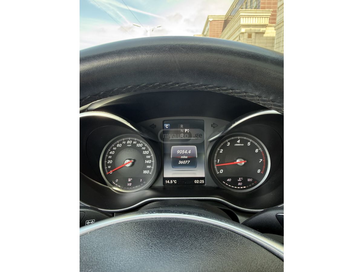 Mercedes-Benz C 300 - фото 10