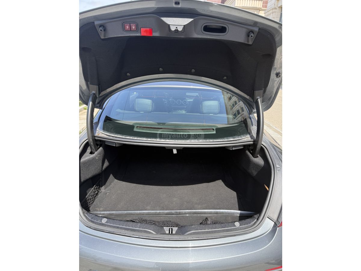Mercedes-Benz C 300 - фото 11