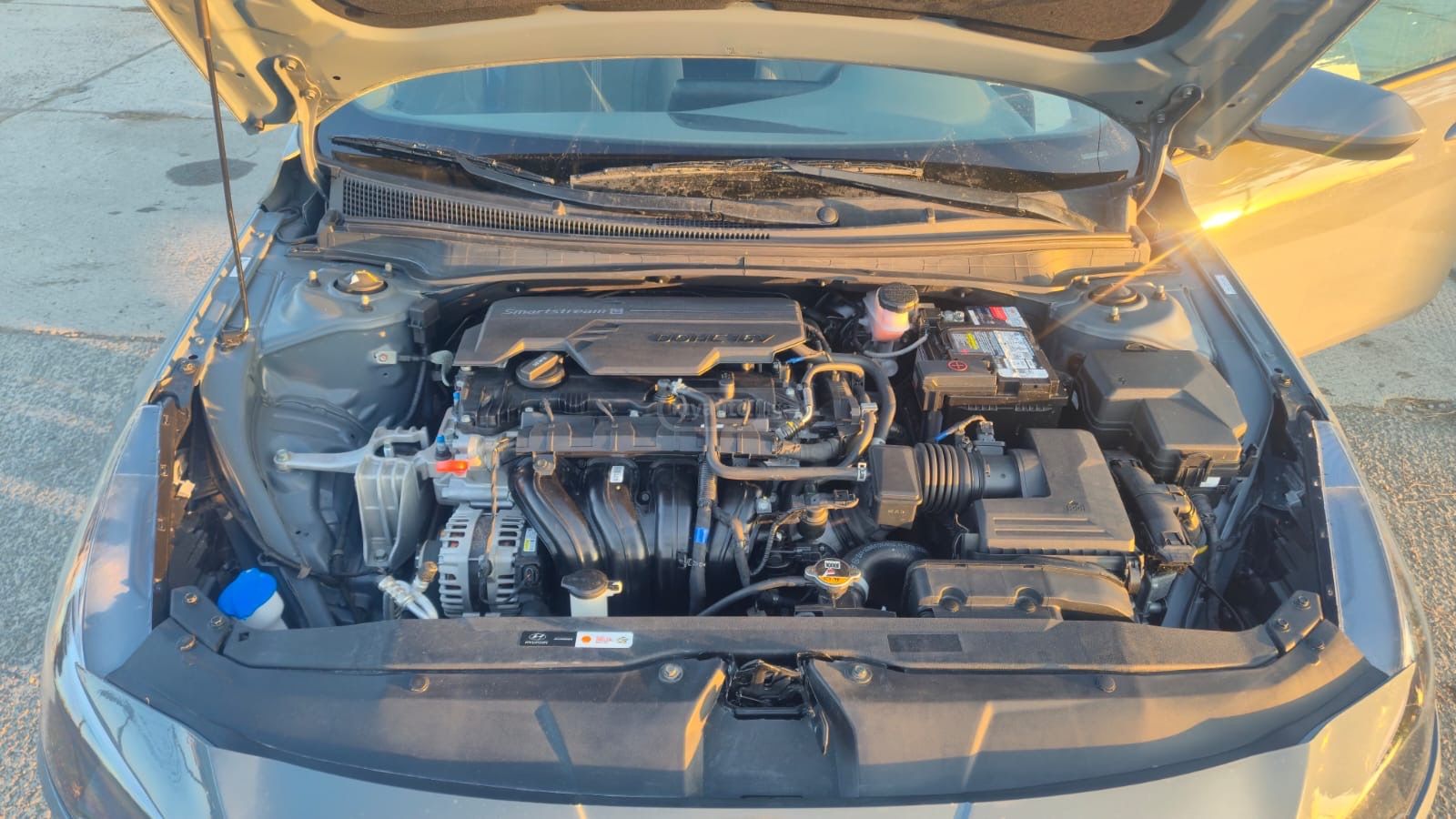 Hyundai SE 4dr Sedan CVT — миниатюра 10