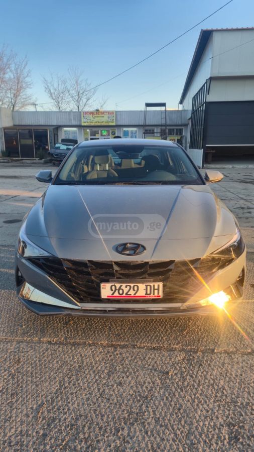 Hyundai SE 4dr Sedan CVT — миниатюра 3