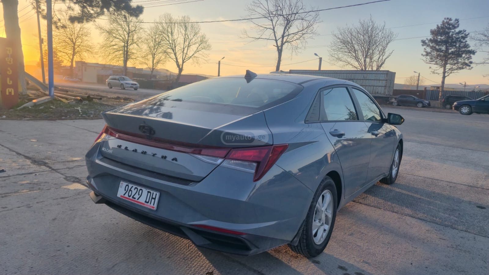 Hyundai SE 4dr Sedan CVT — миниатюра 4