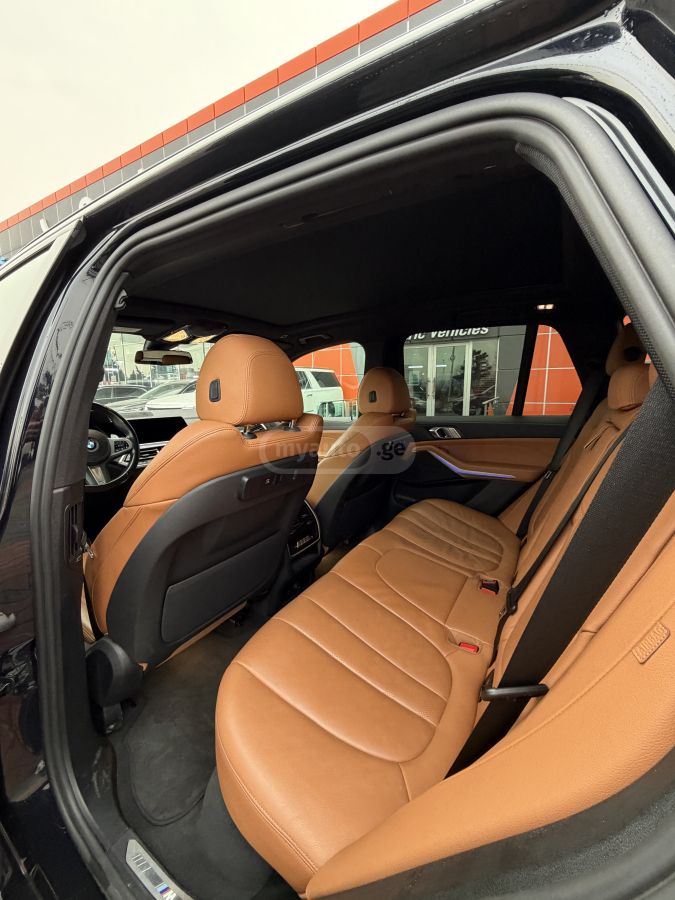 BMW xDrive40i 4dr All-Wheel Drive — миниатюра 6