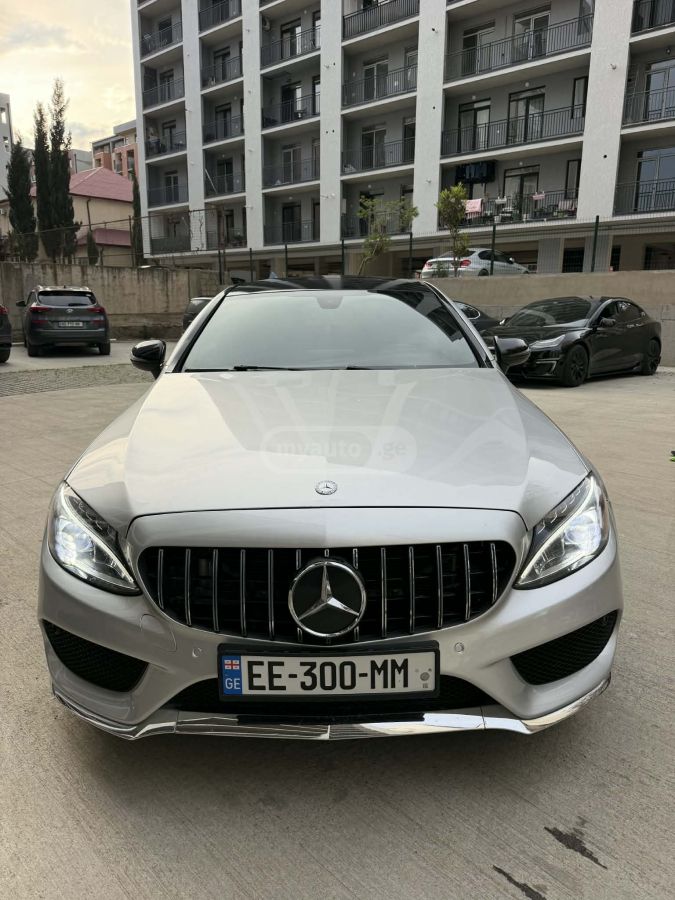 Mercedes-Benz C 300 - фото 1