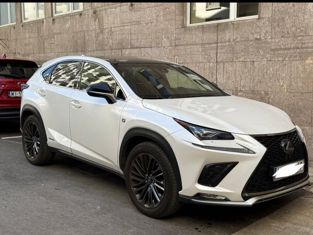 Lexus NX 300 - фото 1