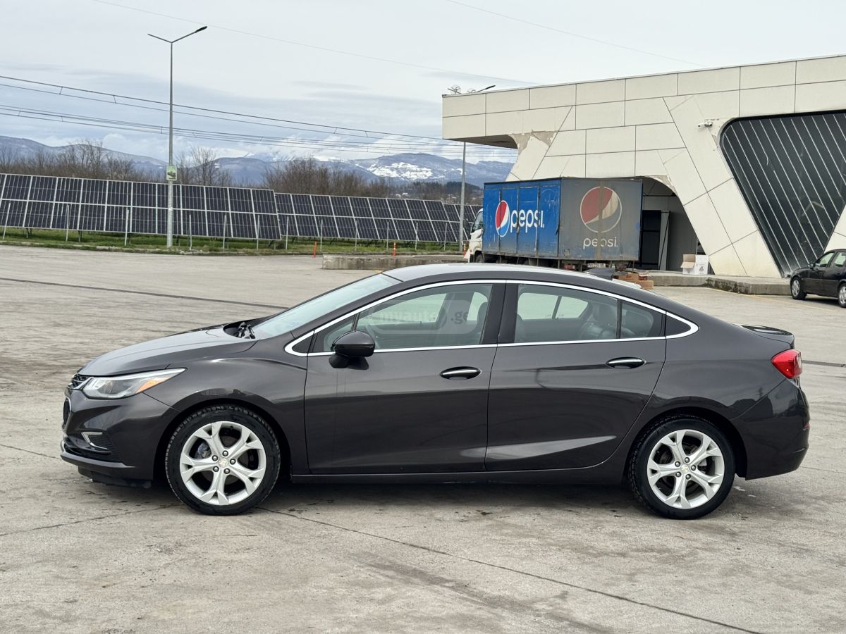 Chevrolet Cruze - фото 11