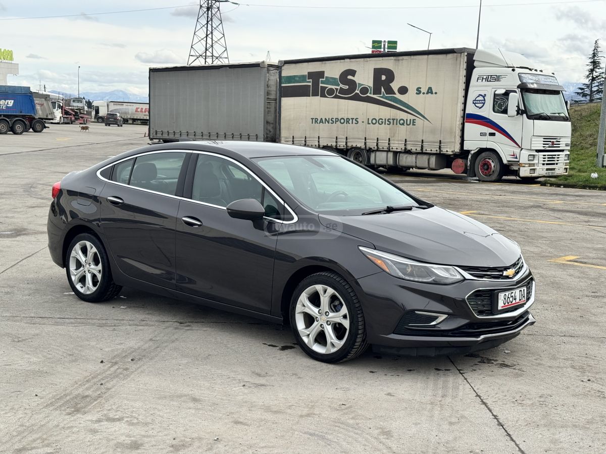 Chevrolet Cruze - фото 14