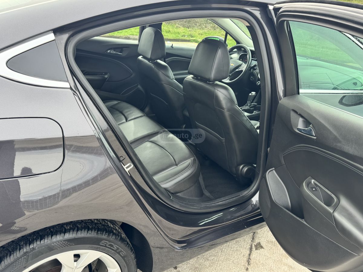 Chevrolet Cruze - фото 4