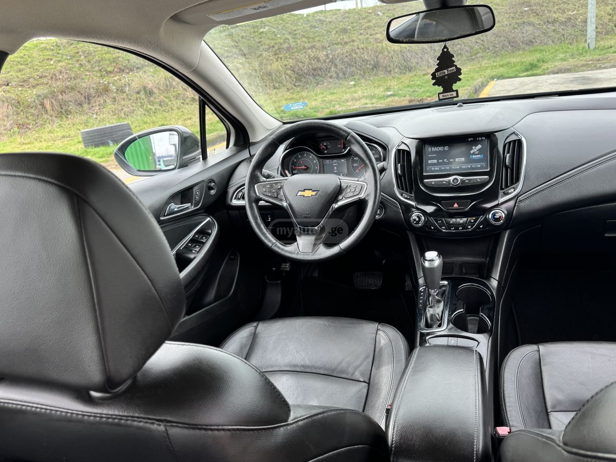 Chevrolet Cruze - фото 8