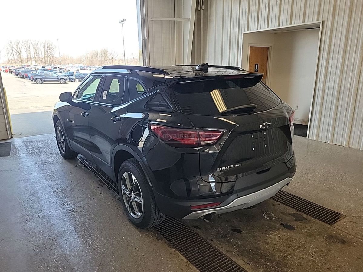 Chevrolet Blazer - фото 2