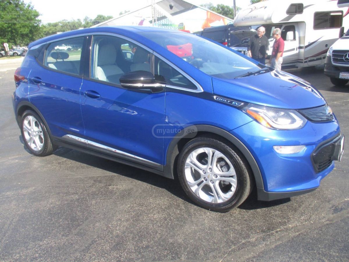 Chevrolet Bolt EV - фото 1