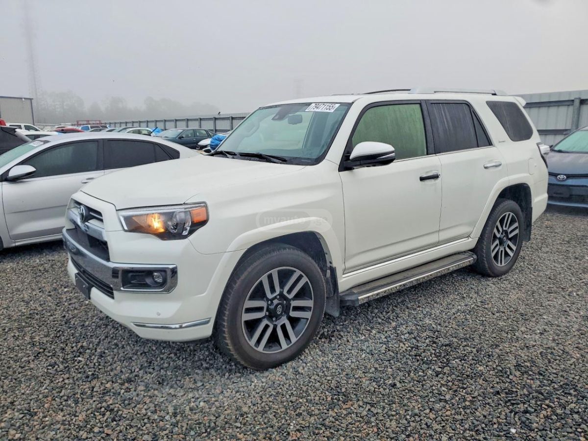 Toyota 4 Runner - фото 1