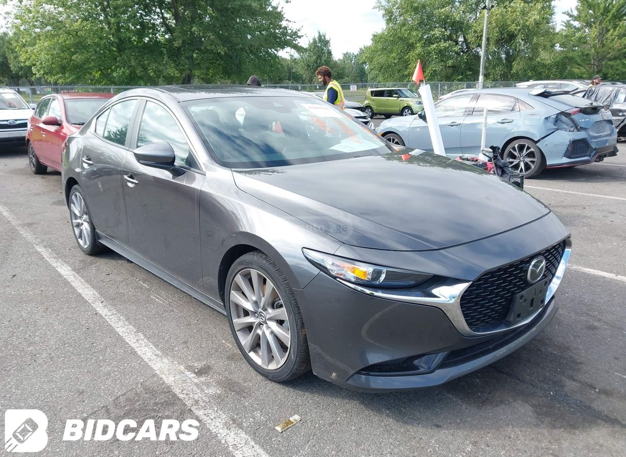 Mazda Mazda 3 - фото 1