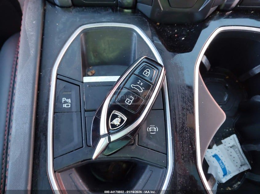 Lamborghini Urus 2021 — миниатюра 11