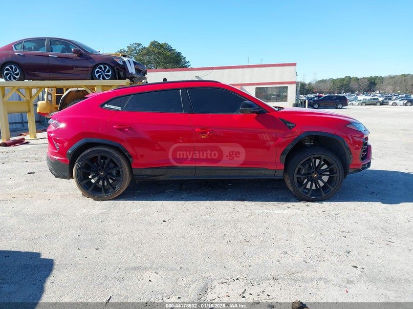 Lamborghini Urus 2021 — миниатюра 13