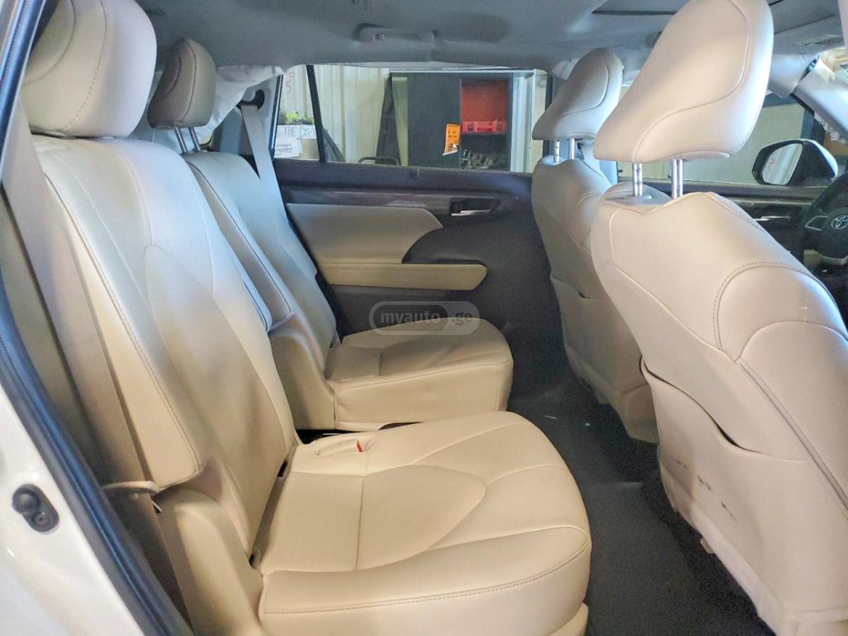 Toyota Highlander - фото 11