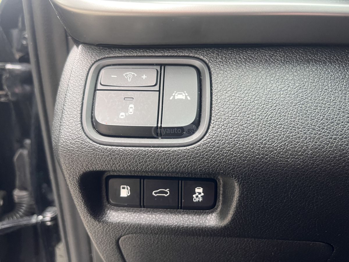 Kia Optima - фото 6