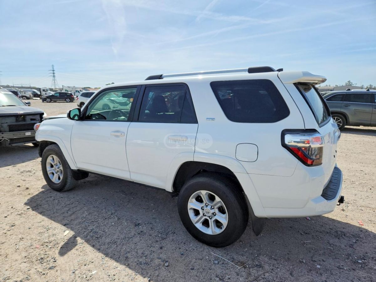 Toyota 4 Runner - фото 2