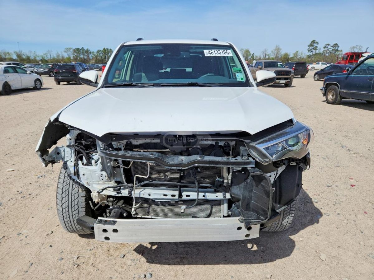 Toyota 4 Runner - фото 5