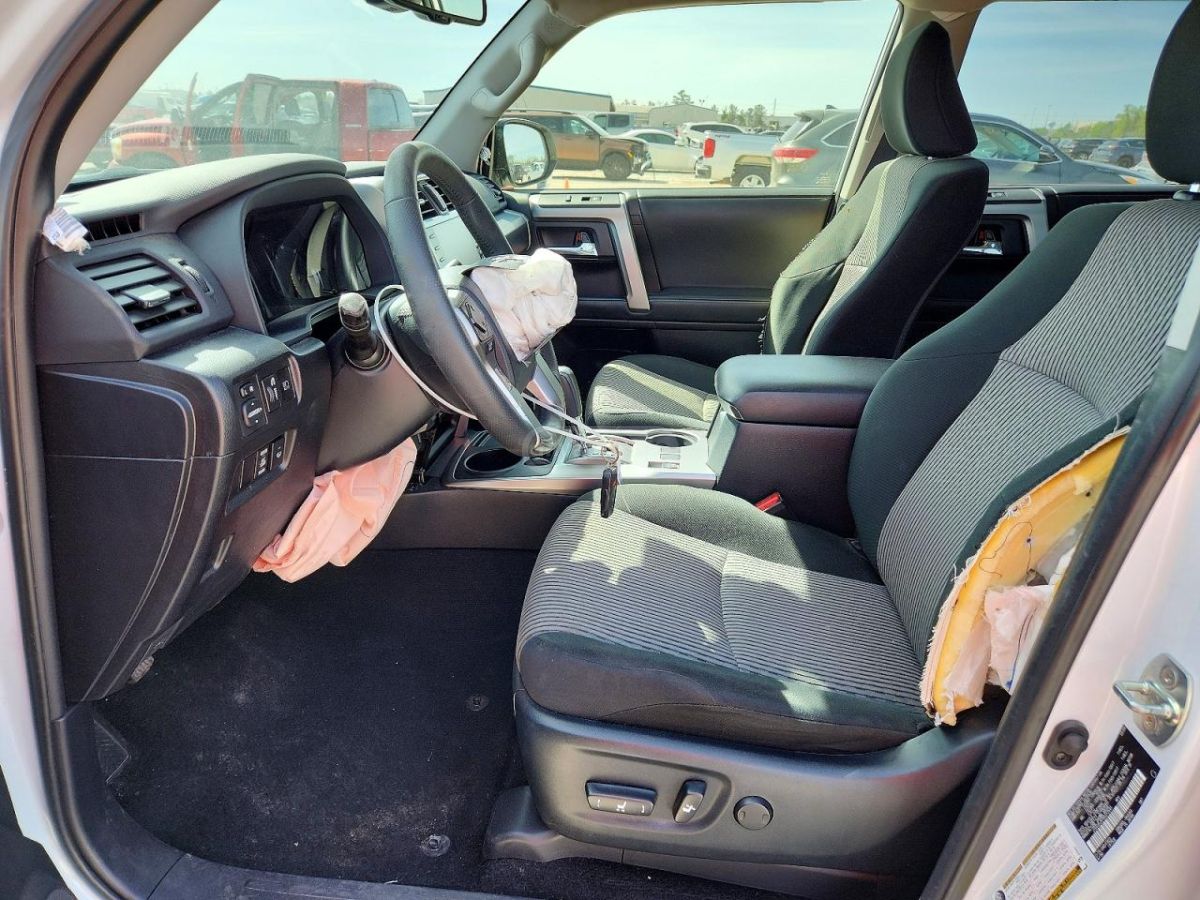 Toyota 4 Runner - фото 7