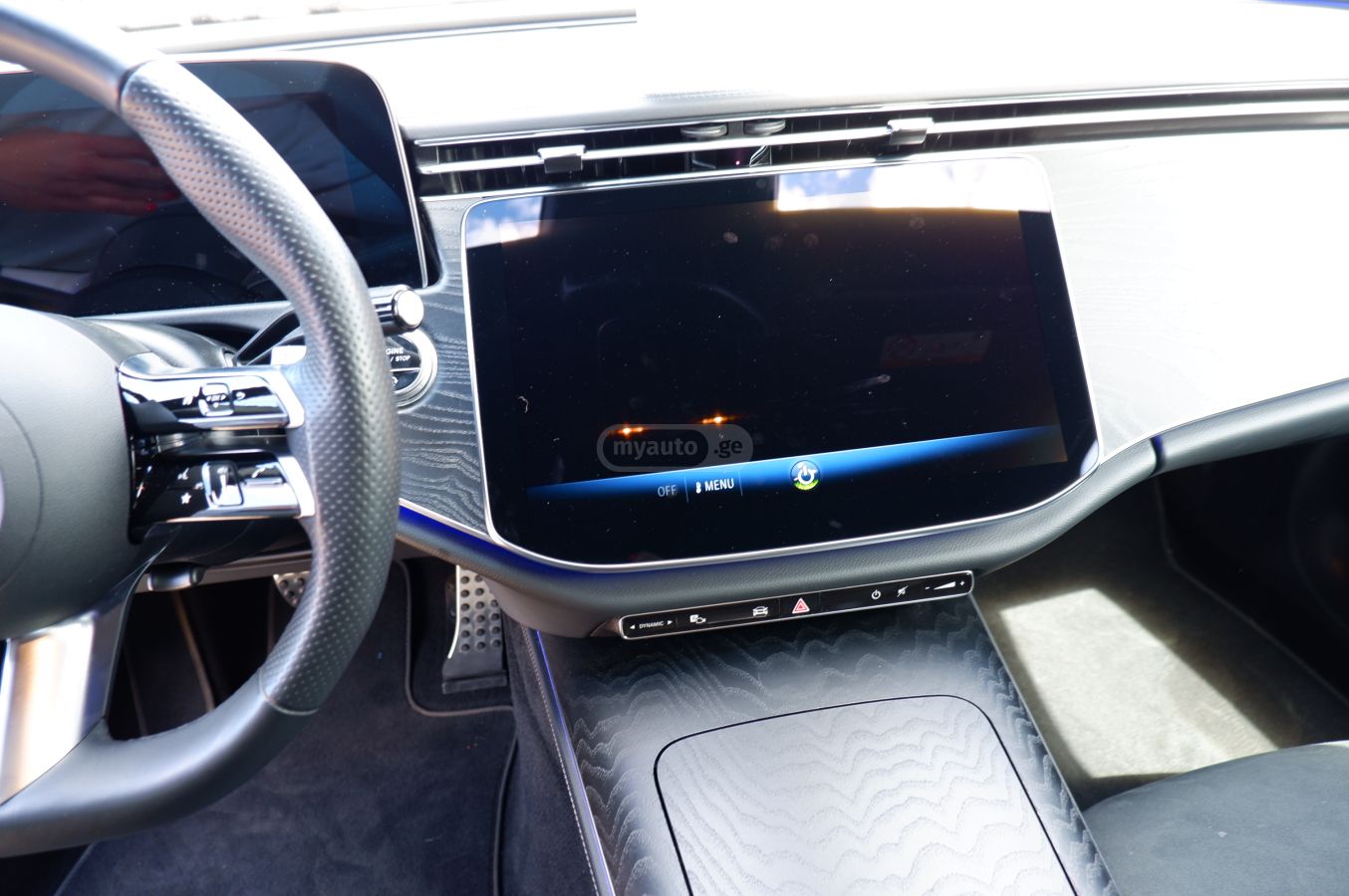 Mercedes-Benz E 200 - фото 13