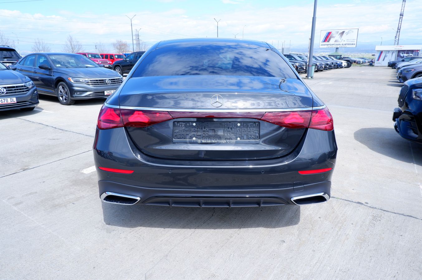 Mercedes-Benz E 200 - фото 5