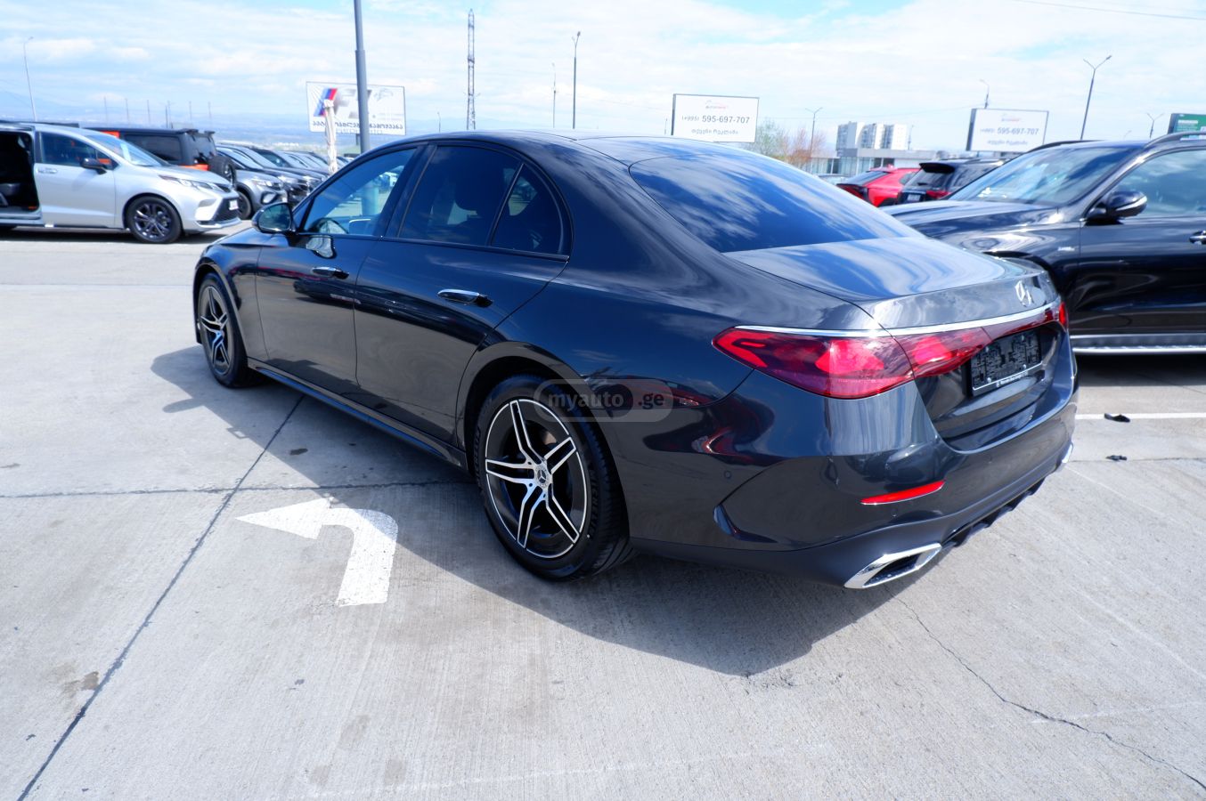 Mercedes-Benz E 200 - фото 6