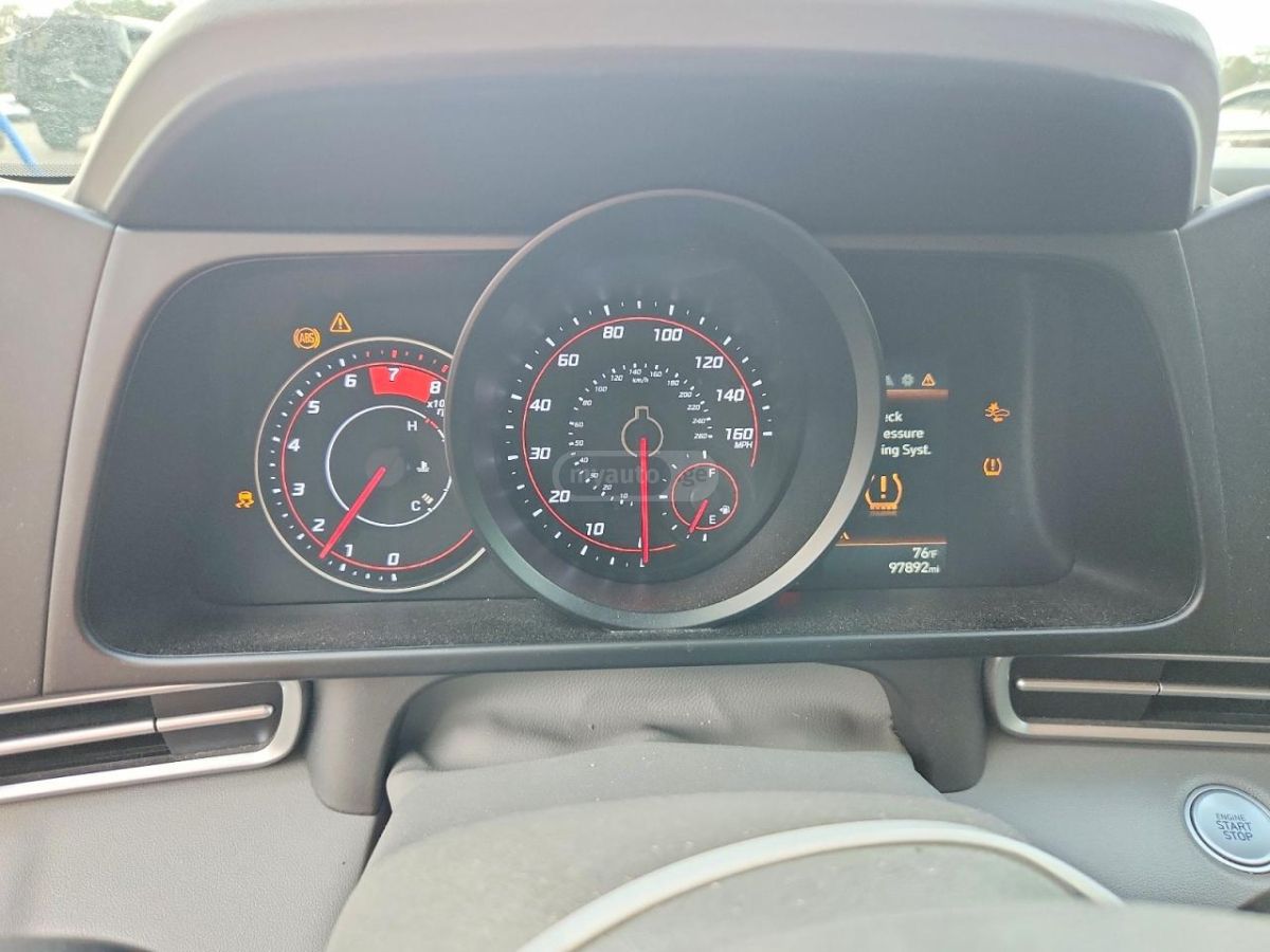 Hyundai Elantra - фото 9