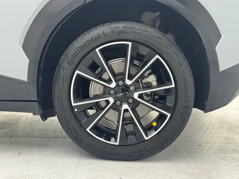 Zeekr X 2023 — миниатюра 11