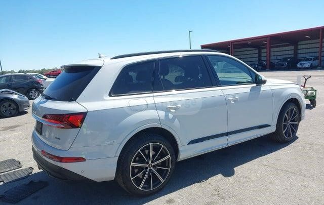 Audi Q7 - фото 4
