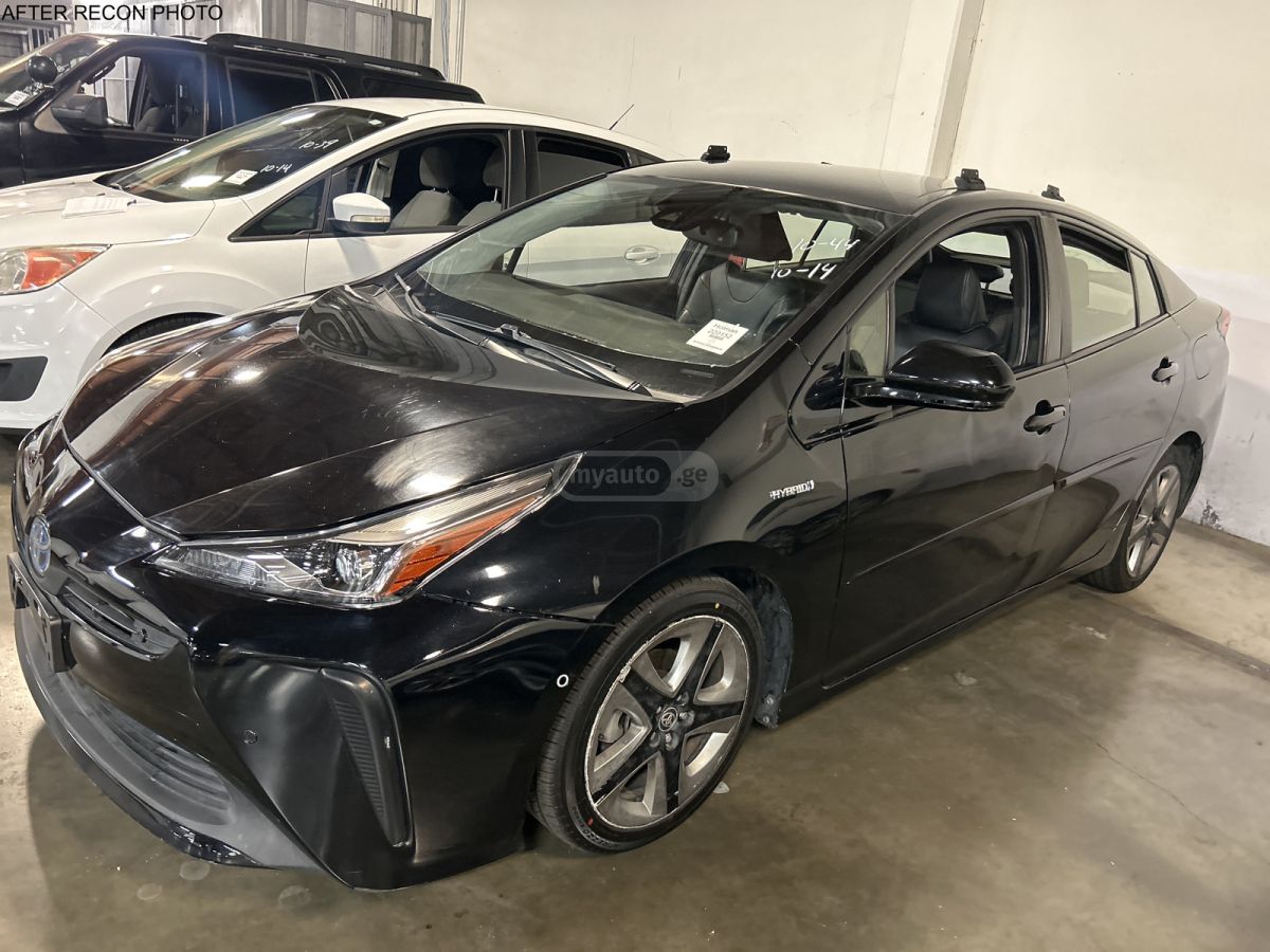 Toyota Prius - фото 2