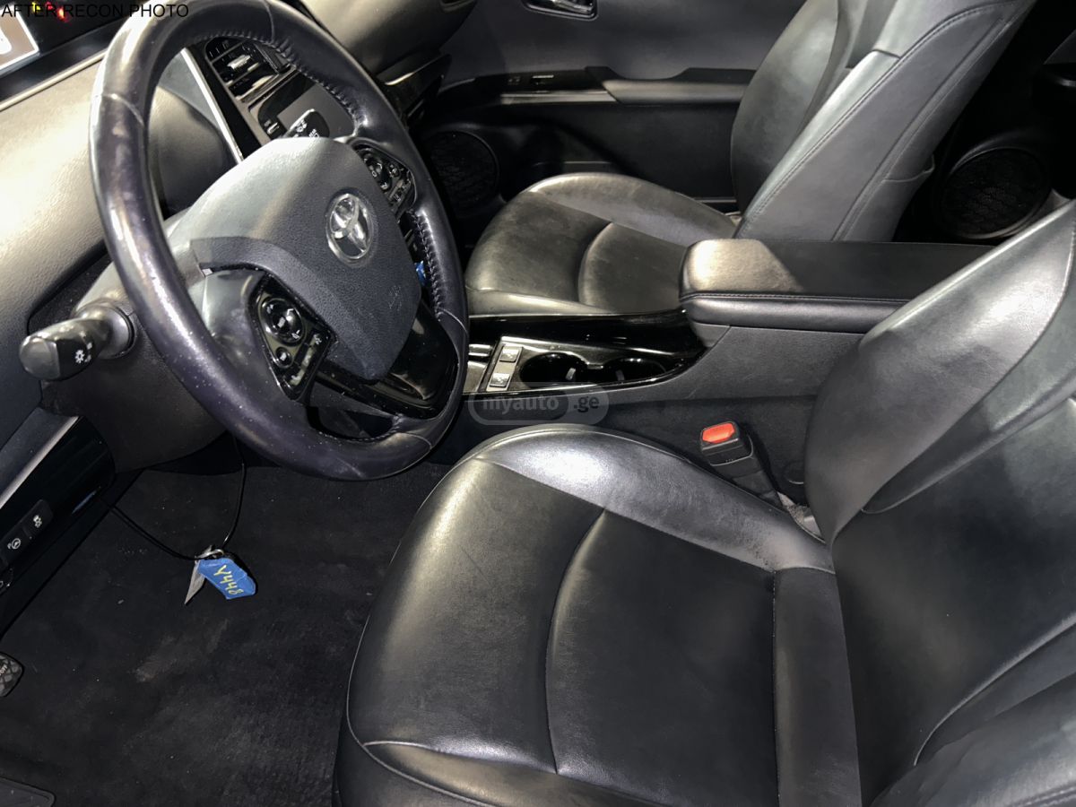 Toyota Prius - фото 3