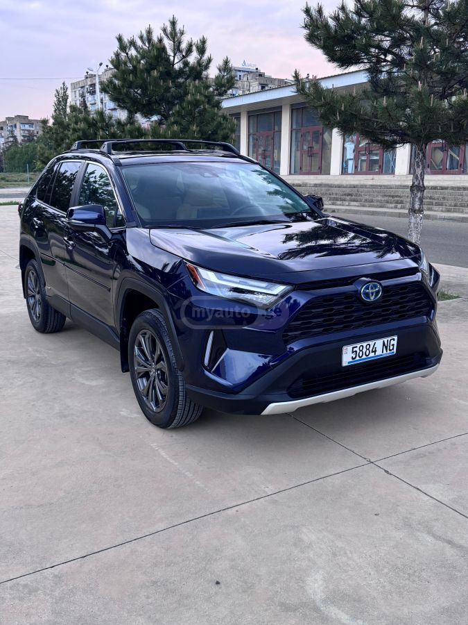 Toyota Rav 4 - фото 1