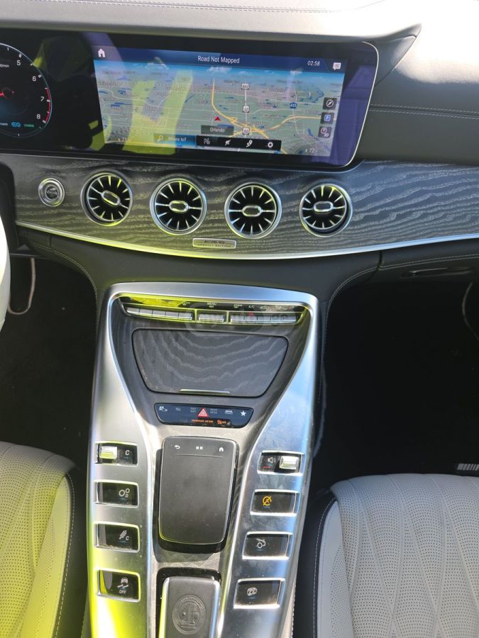 Mercedes-Benz AMG GT 53 - фото 12