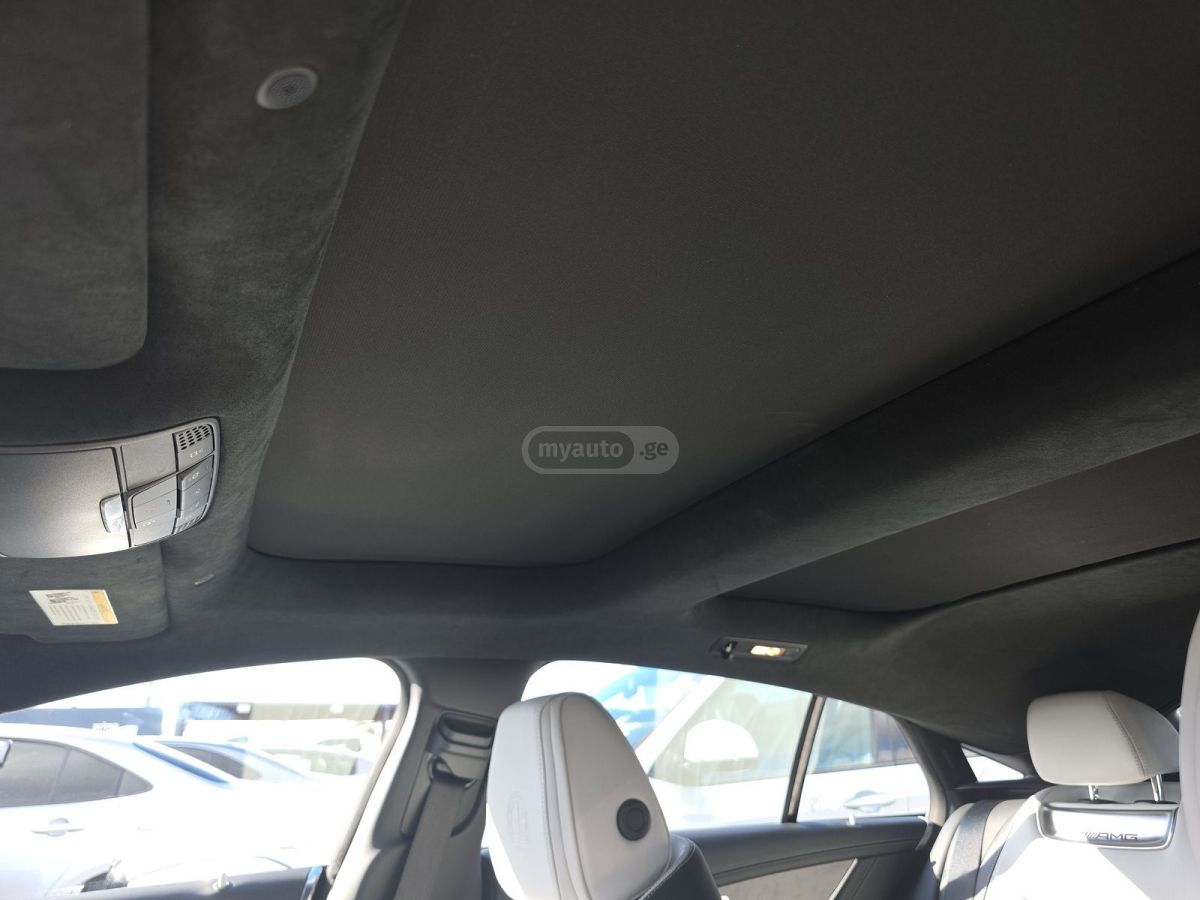 Mercedes-Benz AMG GT 53 - фото 13