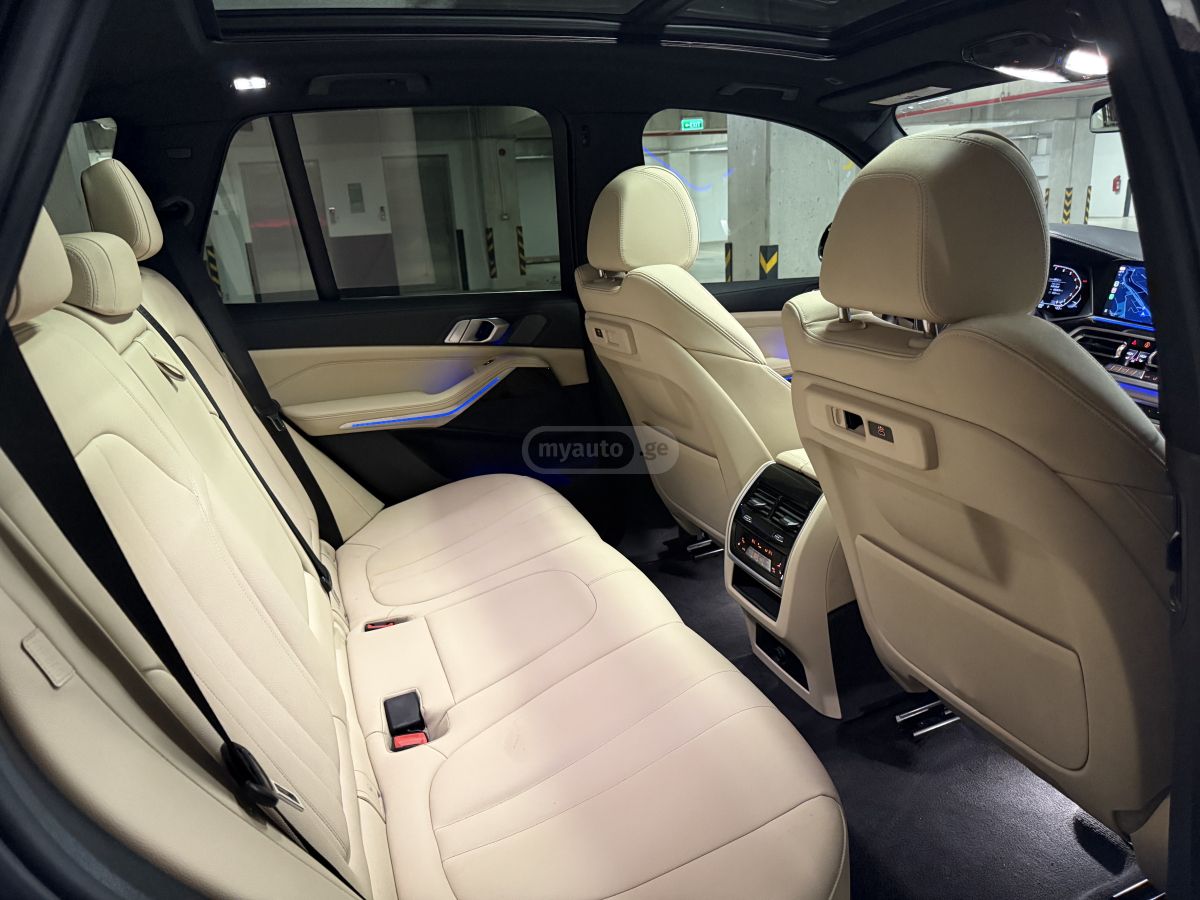 BMW xDrive40i 4dr All-Wheel Drive — миниатюра 12