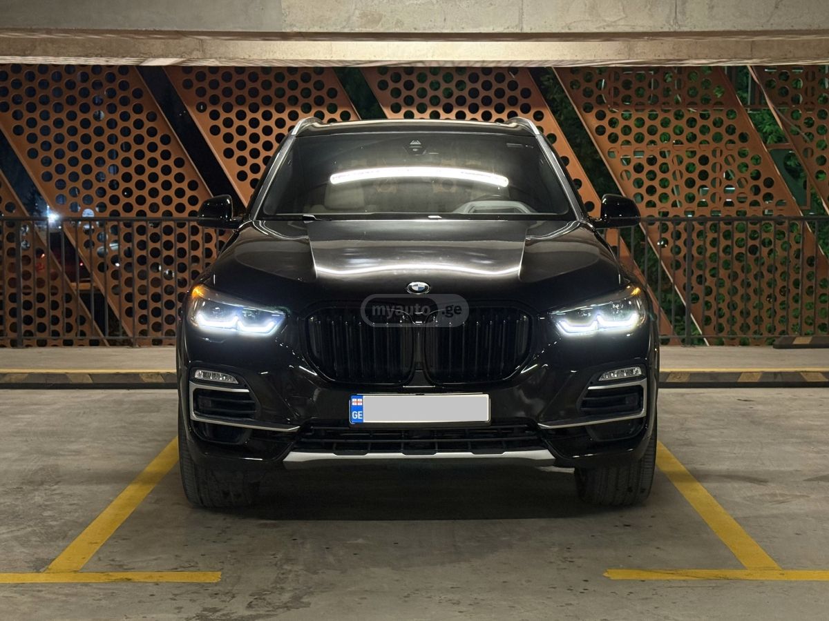 BMW xDrive40i 4dr All-Wheel Drive — миниатюра 3