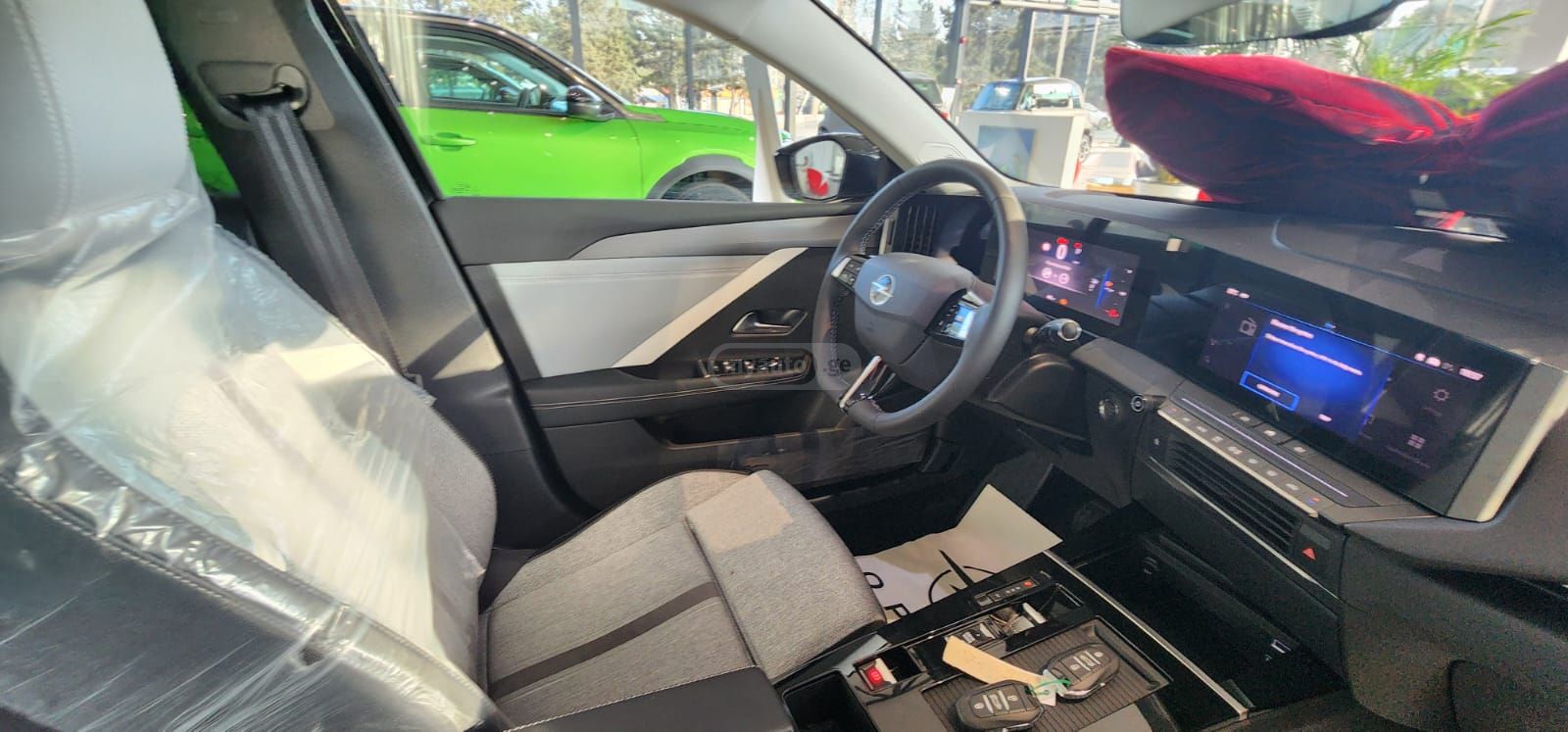 Opel Astra 2023 — миниатюра 7