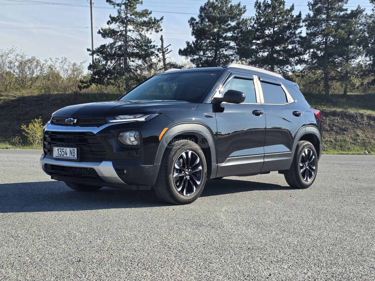 Chevrolet Trailblazer - фото 1