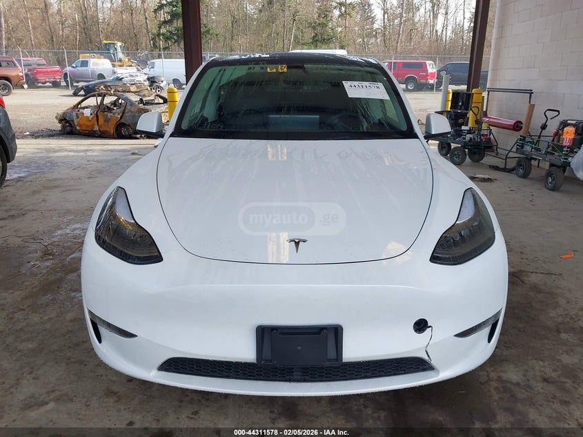 Tesla LONG RANGE DUAL MOTOR ALL-WHEE — миниатюра 11