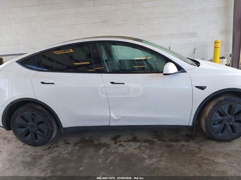 Tesla LONG RANGE DUAL MOTOR ALL-WHEE — миниатюра 12