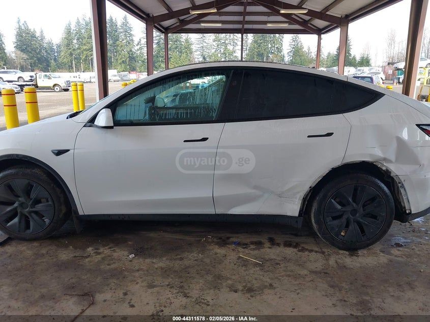 Tesla LONG RANGE DUAL MOTOR ALL-WHEE — миниатюра 13