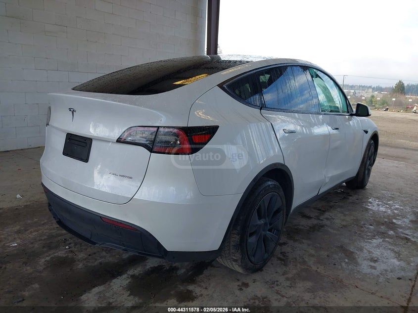 Tesla LONG RANGE DUAL MOTOR ALL-WHEE — миниатюра 4