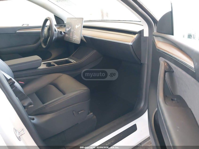 Tesla LONG RANGE DUAL MOTOR ALL-WHEE — миниатюра 5