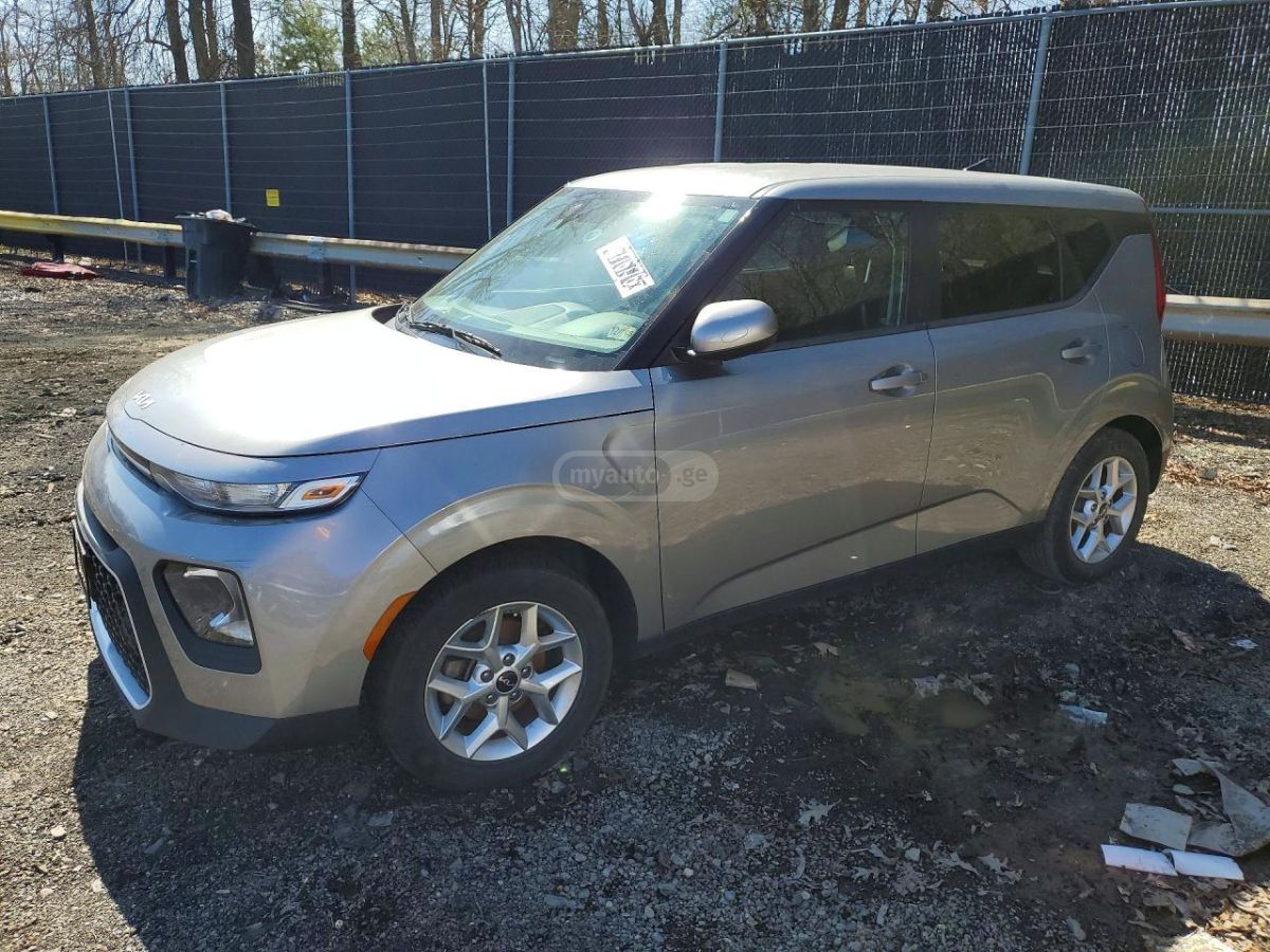 Kia Soul - фото 1