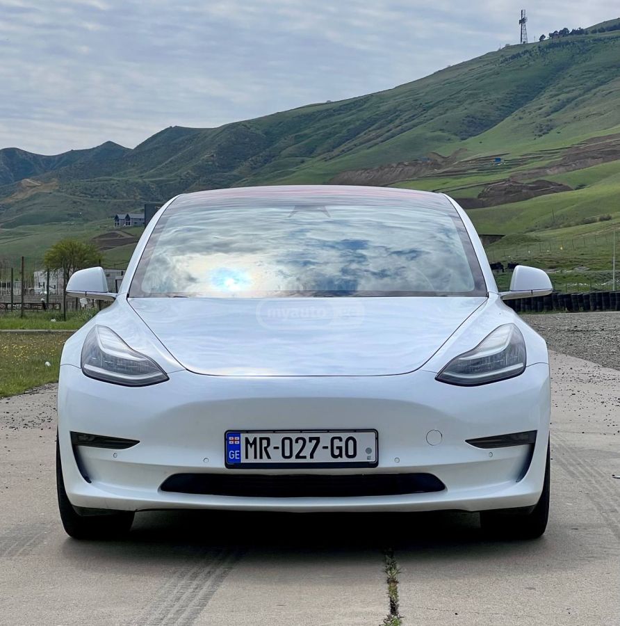 Tesla Model 3 - фото 2