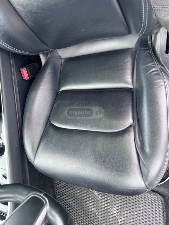 Tesla Model 3 - фото 9